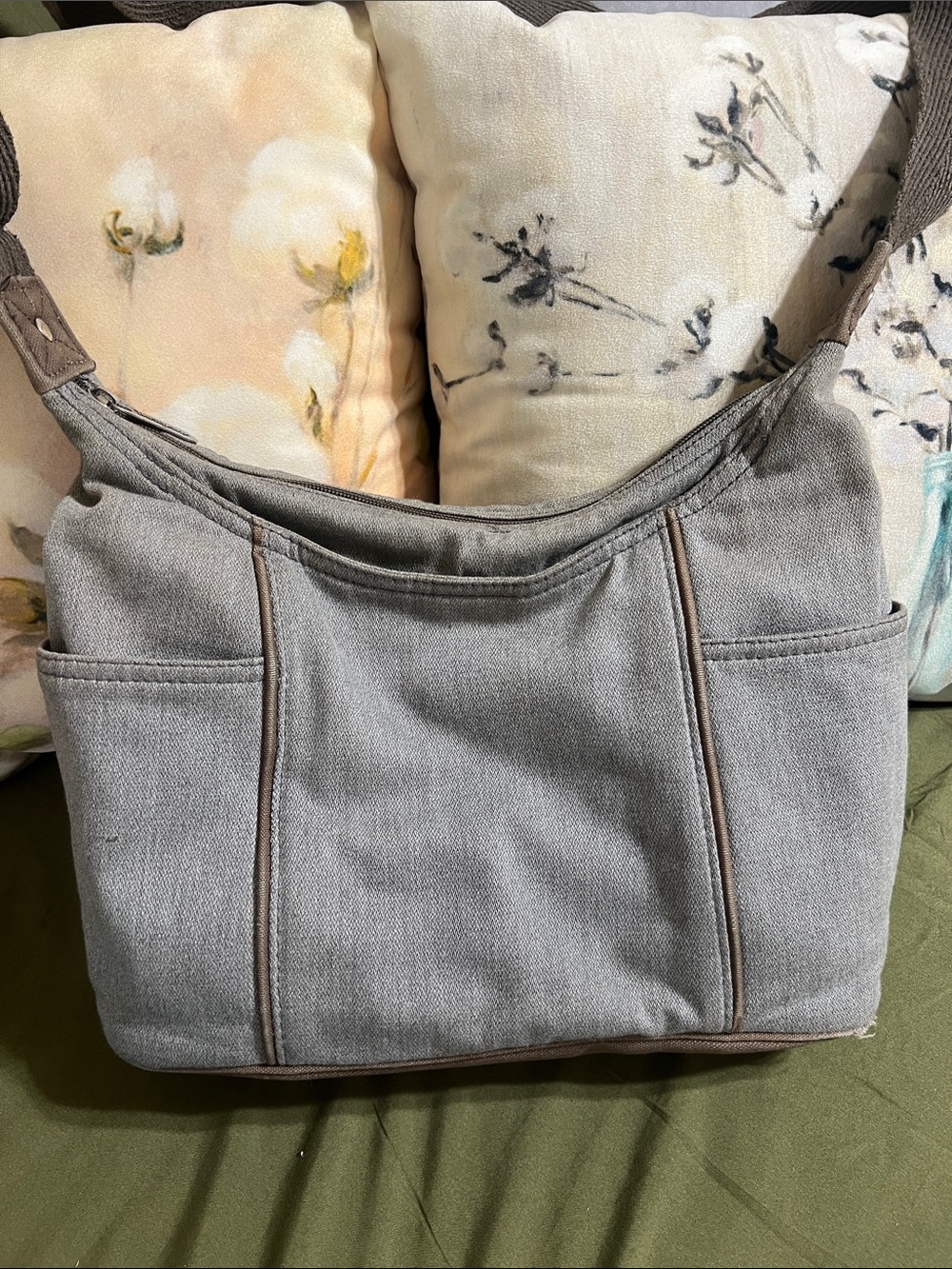 thirty-one Gray Canvas Shoulder Bag with Brown Trim